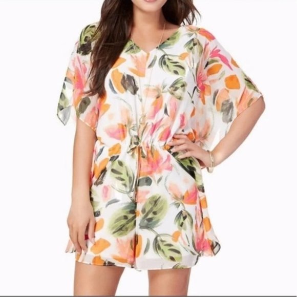 Charming Charlie Floral Romper - Picture 1 of 5